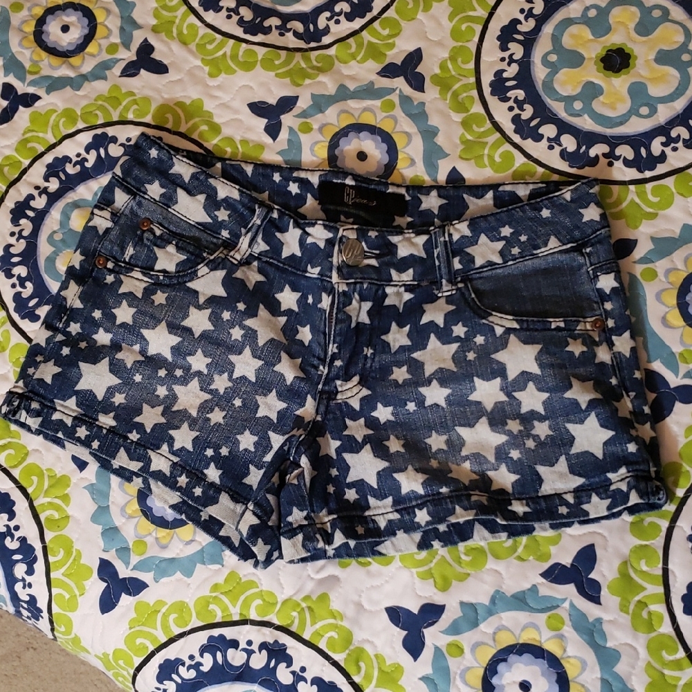 Star-Patterned Blue Jean Shorts Size 5